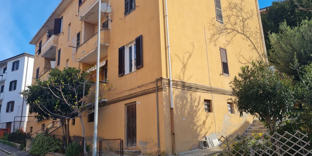 Ancona Piano-Stazione Via Fabriano, 22, 2 Camere Camere, ,1 BagnoBagni,Appartamento,In Vendita,Via Fabriano,1121