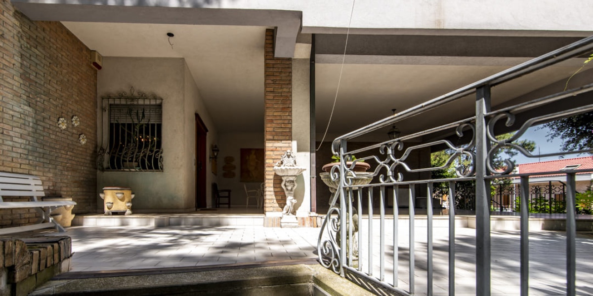 Falconara Periferia, 4 Camere Camere, ,2 BagniBagni,Villa,In Vendita,1140