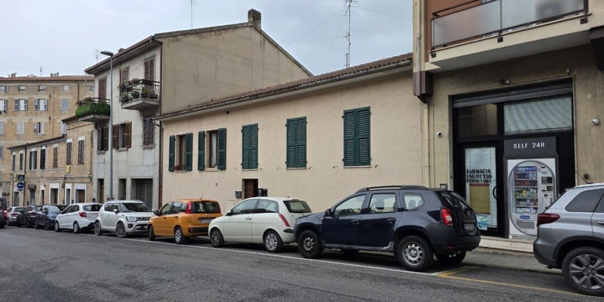 Ancona Piano-Stazione, 5 Stanze da Letto Stanze da Letto, 0 ,2 BagnoBagno,Appartamento,In Vendita,1165 Ancona Piano-Stazione, 5 Stanze da Letto Stanze da Letto, 0 ,2 BagnoBagno,Appartamento,In Vendita,1165