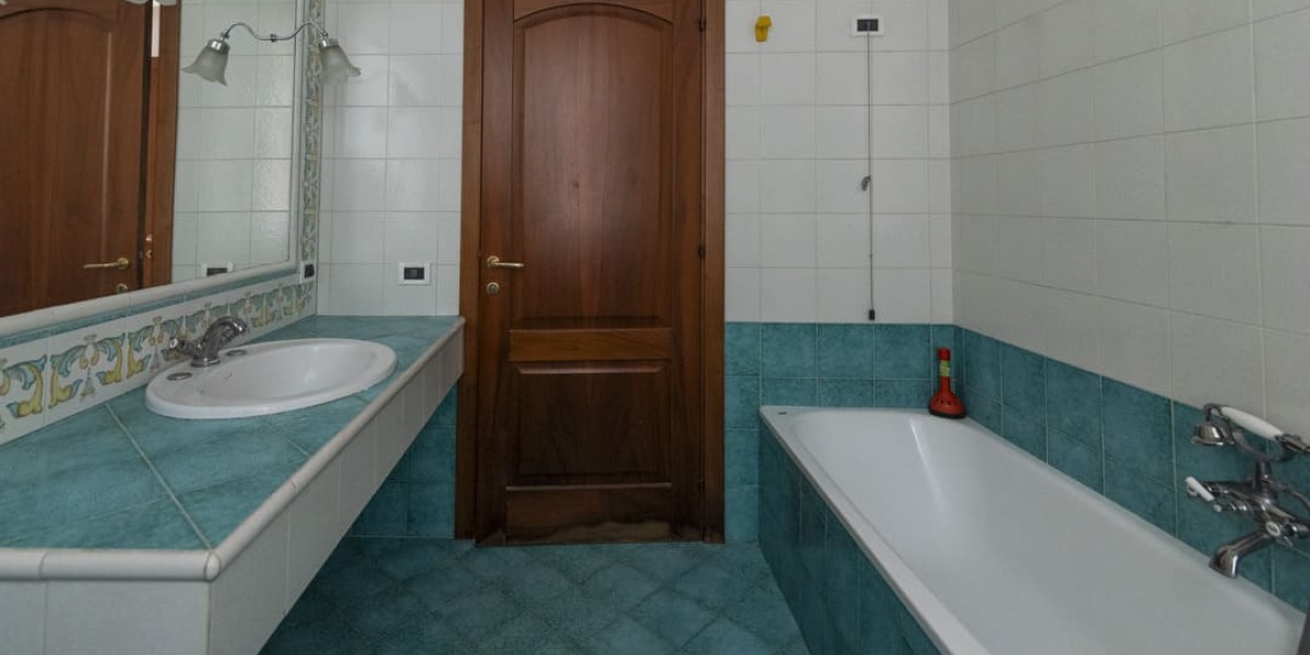 Ancona Pinocchio-Posatora, 5 Stanze da Letto Stanze da Letto, 0 ,4 BagnoBagno,Villa,In Vendita,1171 Ancona Pinocchio-Posatora, 5 Stanze da Letto Stanze da Letto, 0 ,4 BagnoBagno,Villa,In Vendita,1171