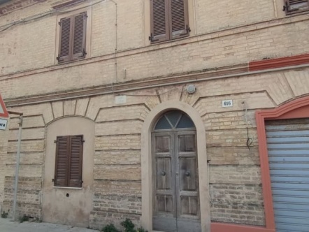 Falconara Centro, 4 Stanze da Letto Stanze da Letto, 0 ,2 BagnoBagno,Appartamento,In Vendita,1172