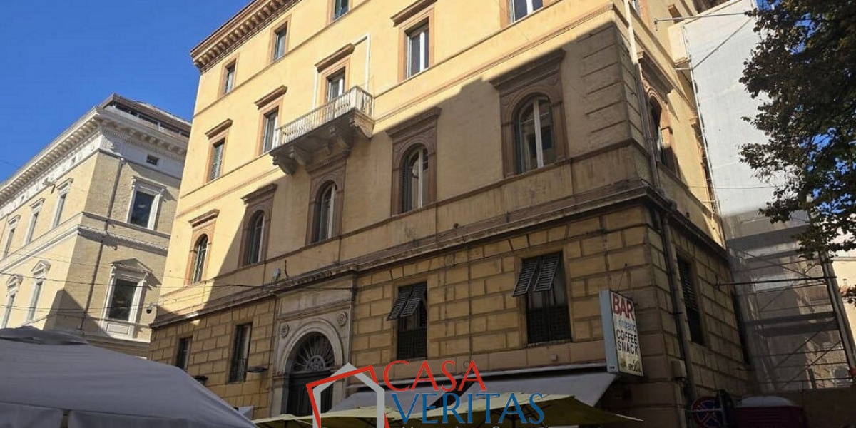 Ancona Centro, 7 Stanze da Letto Stanze da Letto, 0 ,1 BagnoBagno,Appartamento,In Vendita,1232