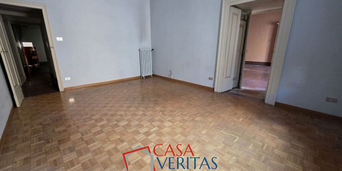 Ancona Centro, 7 Stanze da Letto Stanze da Letto, 0 ,1 BagnoBagno,Appartamento,In Vendita,1232