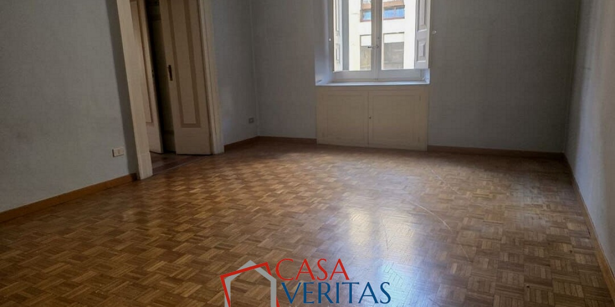 Ancona Centro, 7 Stanze da Letto Stanze da Letto, 0 ,1 BagnoBagno,Appartamento,In Vendita,1232
